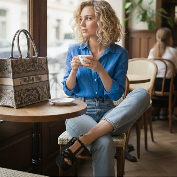 Saint Laurent Tribute Black
Wedge Espadrilles - Picture 3 of 12